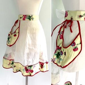Vintage 50’s yellow & red floral roses polished cotton gauze apron